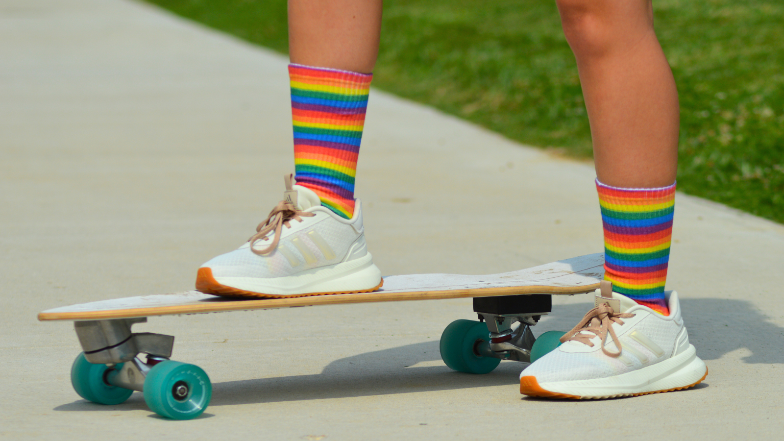 GRAPHIC SOCKS